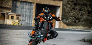 KTM Duke 990 2024, untuk Merayakan 30 Tahun Duke