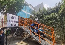 Tes EV Produksi Mojokerto di Savart Experience Store Bintaro