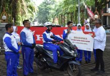 Yayasan AHM Salurkan Beasiswa Rp1,4 Miliar untuk 525 Pelajar