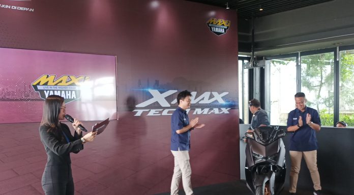 Yamaha XMax 250 Tech Max
