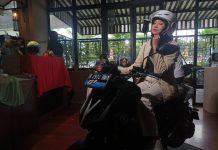 GM Venus Hijab, Helm untuk Kenyamanan Berkendara Perempuan Muda Berhijab GM Venus Hijab