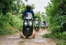 Tips Berkendara Sepeda Motor di Musim Hujan