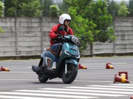 First Ride Honda Stylo 160 Mirip Vario Tapi Lebih Lincah