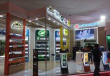 Panel Bodi Kasar Motor Jadi Hitam Kembali dengan Produk Turtle Wax ini kusam karena paparan sinar matahari. Agar panel bodi kasar atau kulit jeruk jadi hitam kembali Turtle Wax Hybrid Solution hadirkan Graphene Acrylic Trim Restorer.