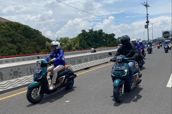 Prediksi Bahaya Bagi Pengendara Sepeda Motor di Jalan