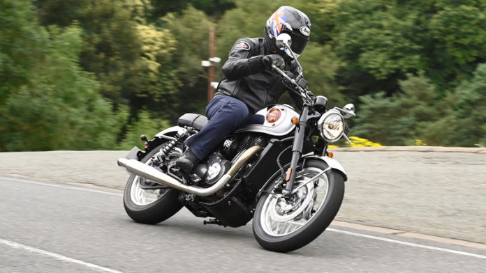 BSA Gold Star 650 Warna Baru dan Homologasi Mesin Euro 5
