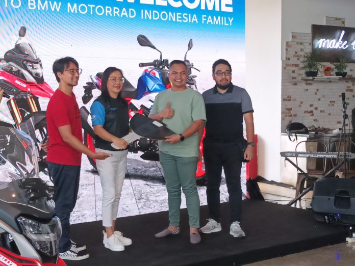 BMW Serahkan 34 G310