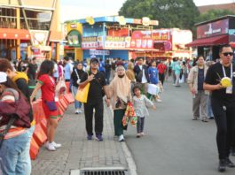 JFK 2024: Hari Ke-9 Pengunjung Mencapai 1,2 Juta Orang Hari Ke-9 Pengunjung JFK