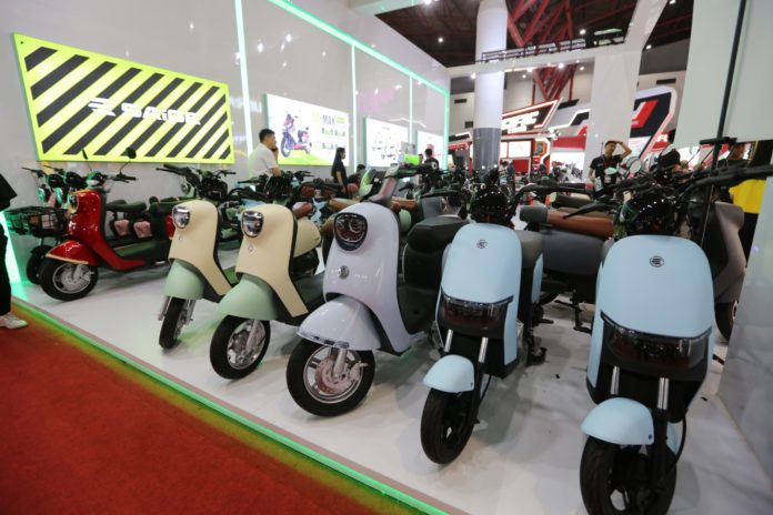 Sepeda Motor Listrik Tebar
