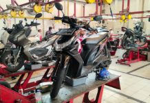 Waspada Oknum Bengkel Curang, Servis Motor Honda Lebih Baik di AHASS Bengkel resmi motor Honda AHASS