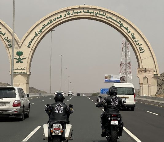 HUT RI ke-79: Alfie Alfandy, Bikers Dakwah Touring di Tanah Suci HUT RI ke-79: Alfie Alfandy, Bikers Dakwah Touring di Tanah Suci