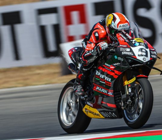 Petrucci Perpanjang Kontrak Bersama Barni Spark untuk WorldSBK 2025 Petrucci Perpanjang Kontrak Barni