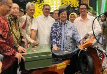 Yohanes Siap Berkelana ke Italia Naik Vespa Listrik Konversi Elders Garage