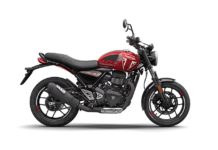 Triumph Speed T4 Meluncur, Motor Murah Triumph Buatan India Triumph Speed T4
