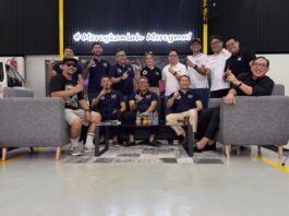 Pecinta Mercedes-Benz Ini Ternyata Juga Hobi Naik Motor Mercedes-Benz Club Indonesia