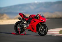 EICMA 2024: Ducati Perkenalkan Panigale V2 dan Streetfighter V2 Terbaru Ducati Panigale V2 Streetfighter V2