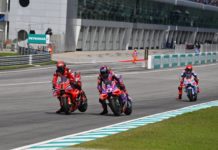 Race MotoGP Malaysia 2024: Bagnaia Podium Satu, Gelar Juara Dunia Martin Tertunda Race MotoGP Malaysia 2024.
