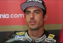 Mantan Pembalap Moto2 ini Menjadi Musafir, Keliling Dunia Tanpa Alas Kaki Mantan Pembalap Moto2