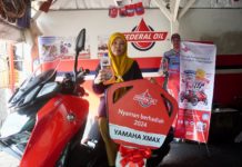 Nengsih Menangkan XMax dari Program Nyaman Berhadiah 2024