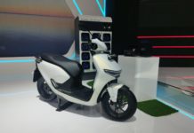 Honda CUV e: dan ICON e: di IMOS 2024, Bukti Komitmen Honda Buat Ekosistem EV di Indonesia Yang rencanannya kedua skuter listrik ini akan siap produksi di tahun 2025 nanti.