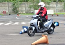 First Ride Skuter Listrik Honda CUV e: 2025, Tidak Kalah Gesit dari ICON e: First Ride Skuter Listrik Honda CUV e: 2025, Gesit Seperti ICON e: