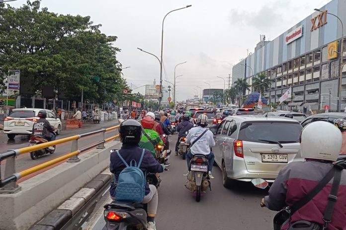 Keselamatan Berkendara Sepeda Motor