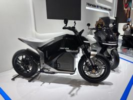 IIMS 2025: Dua Konsep Motor Listrik Honda Dipamerkan di Indonesia IIMS 2025 Konsep Motor Listrik Honda