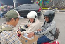 Takjil on the Road Pria Masjid Ride Bagikan 300 Bungkusan dan Santuni Anak Yatim Takjil on the Road