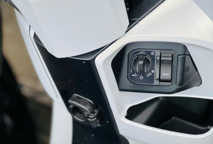 Kedipan Indikator Smart Key