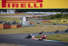 Pemenang WorldSBK 2025 Ceko Menggunakan Ban Belakang Pirelli D0922 Pemenang WorldSBK 2025 Ceko