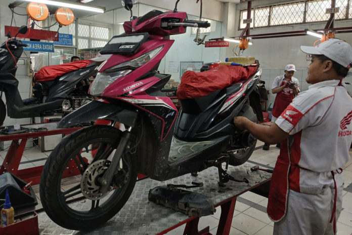MEIRIAH Promo AHASS Servis Motor Honda