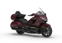 Honda GoldWing Edisi 50Tahun, dengan Emblem Khusus Honda GoldWing Edisi 50Tahun