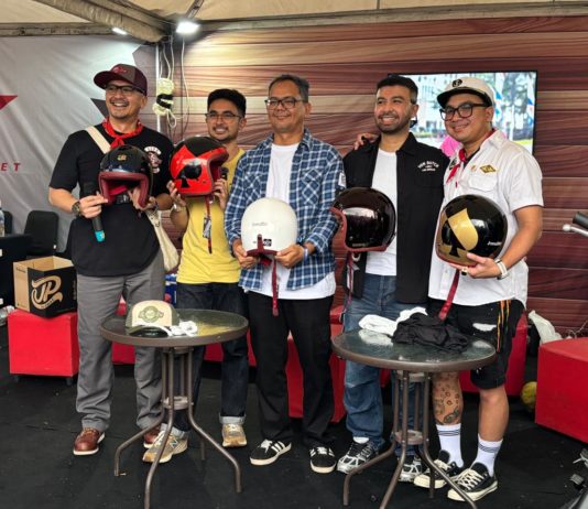 JP Ironglide Rilis di BBQ Ride 2025 Bandung, Helm Klasik Modern Bersertifikasi Tinggi Helm JP Ironglide