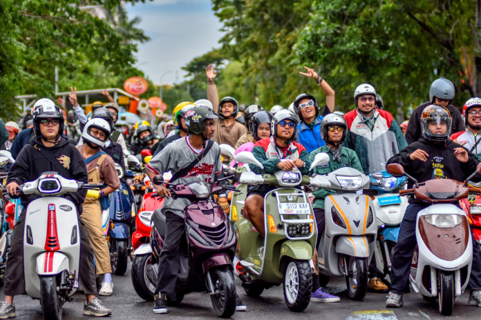 1st Anniversary Kalcer Skuter