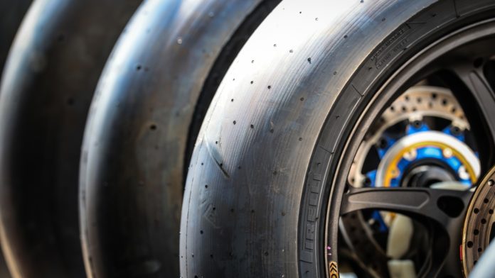 Pirelli di Sirkuit Baru