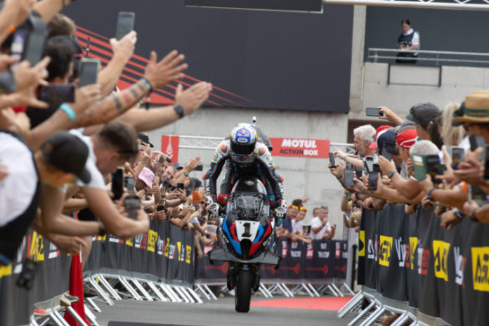 Race 1 WorldSBK 2025 Hungaria Toprak Razgatlioglu