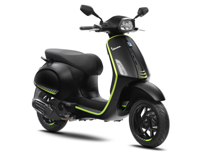 Vespa Sprint Tech Black Convinto (Front) Vespa Sprint Primavera Indonesia