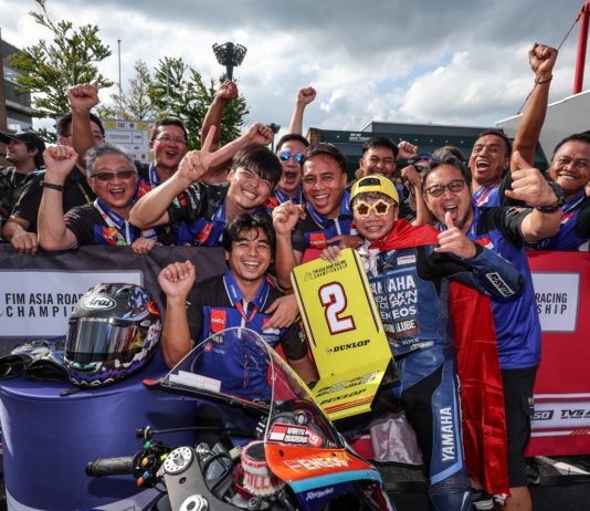 Yamaha Racing Indonesia Impresif di ARRC 2025 Motegi, Wahyu Nugroho dan Candra Hermawan Podium Yamaha ARRC 2025 Motegi