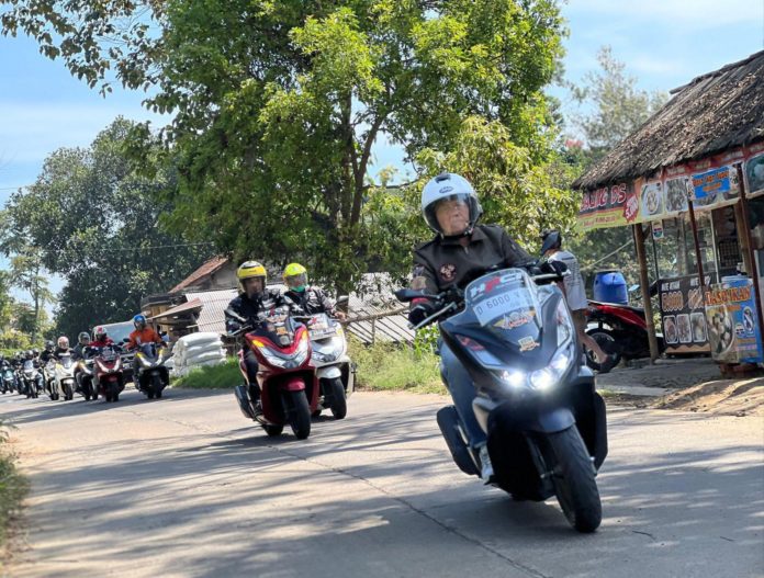7 perlengkapan touring