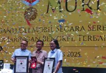 Rekor MURI Ganti Oli Serentak Terbanyak Diraih Shell Indonesia dan Astra Otoparts Rekor MURI Ganti Oli