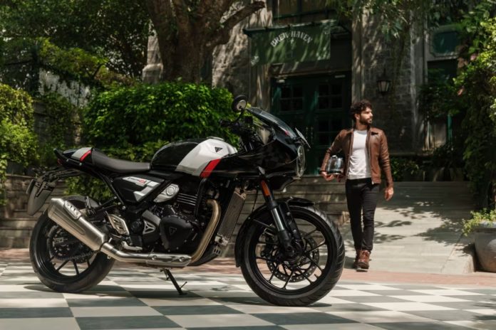 Triumph Thruxton 400