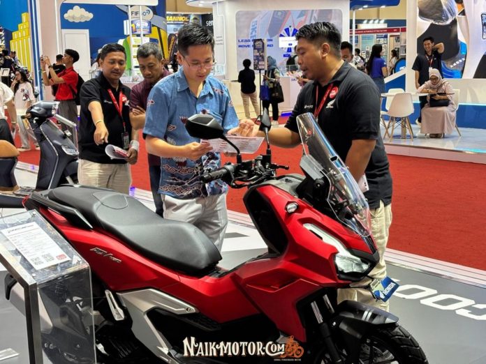 New Honda ADV160 IMOS 2025
