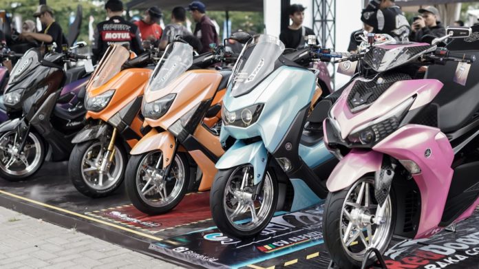 Yamaha CustoMaxi 2025