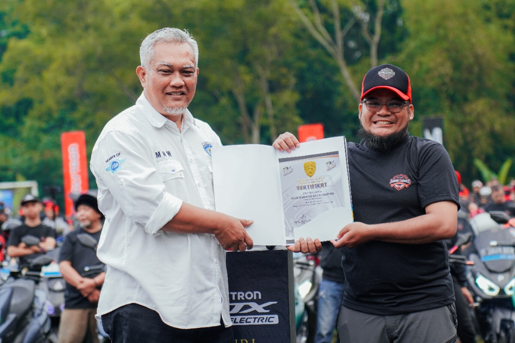 Rekor MURI Pengisian Daya