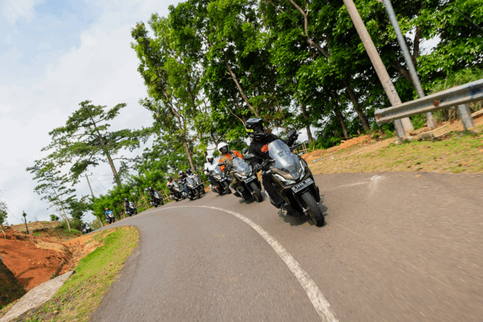 5 Tips Berkendara Jarak Jauh (3) Tips Berkendara Motor Wahana Honda