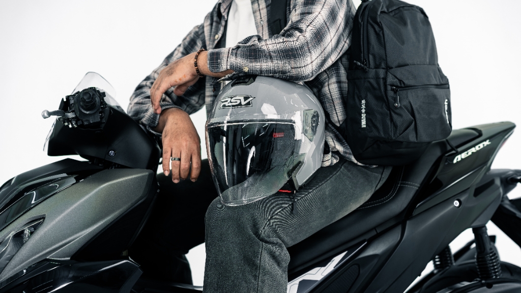 RSV Windbreaker Open Face