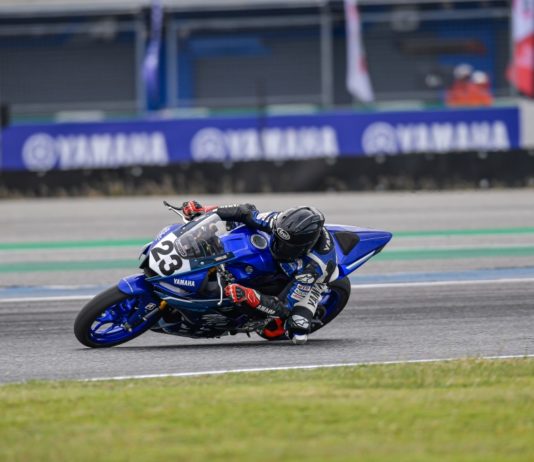 Pemegang WildCard di Yamaha R3 BLU CRU Asia-Pacific Championship 2025 Pole Position BLU CRU Asia-Pacific