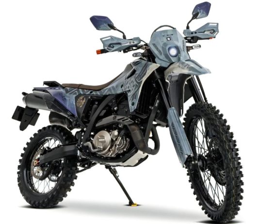 Suzuki DR-Z4S Monster Hunter Edition, Motor Trail Bertema Game Ikonik Suzuki DR-Z4S Monster Hunter