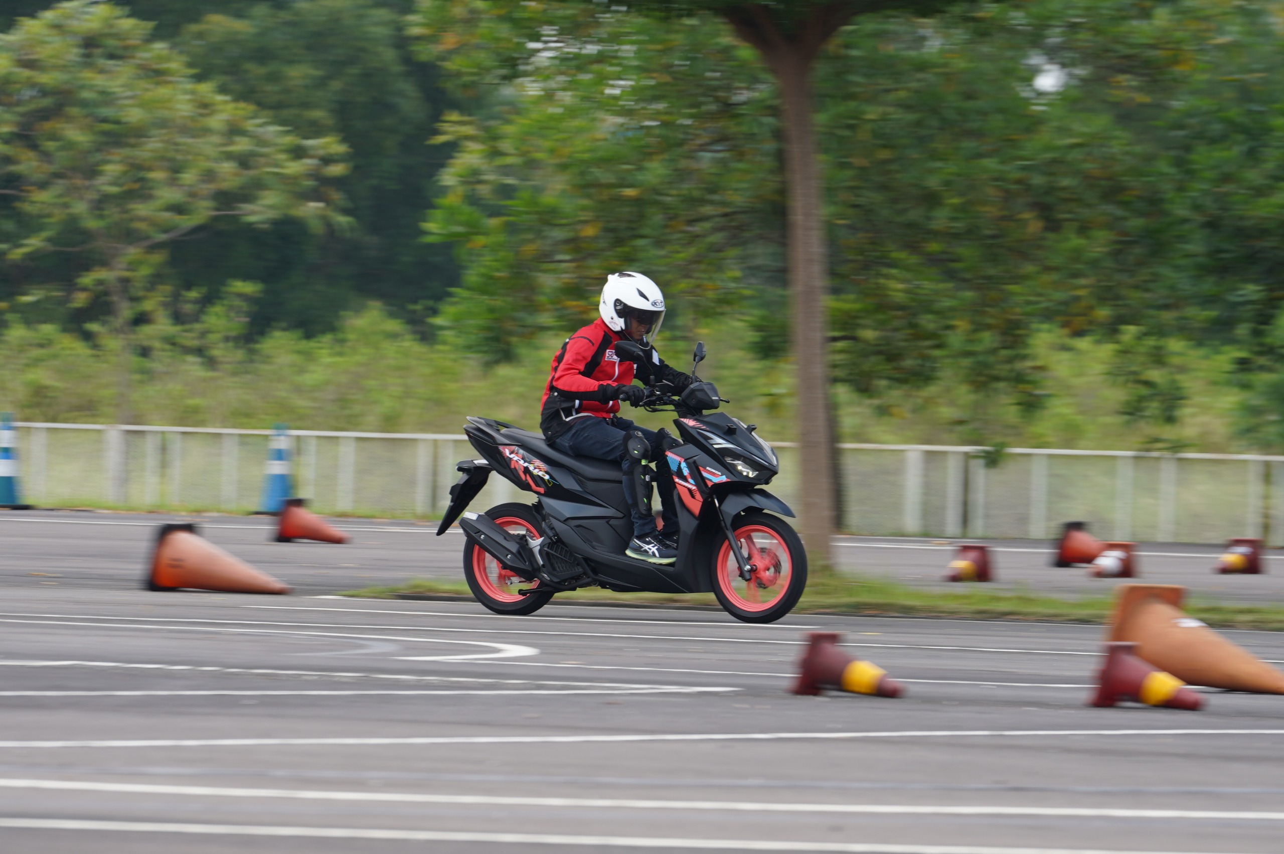 Vario 125 2025 Meluncur