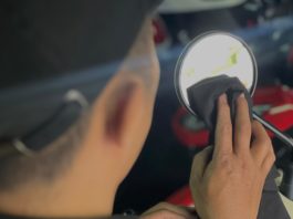 Peran Vital Kaca Spion untuk Keselamatan Berkendara Sepeda Motor Peran Vital Kaca Spion untuk Keselamatan Berkendara Sepeda Motor